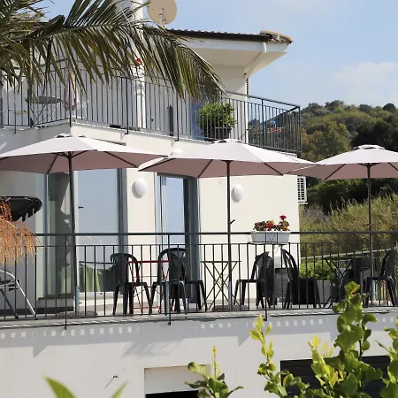Assabinirica Bed & Breakfast